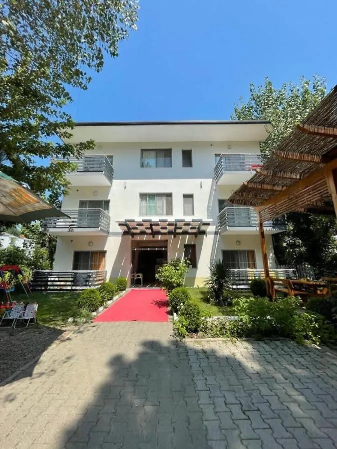 Aparthotel Vila Tufi Velipojë 3*,  Albánie