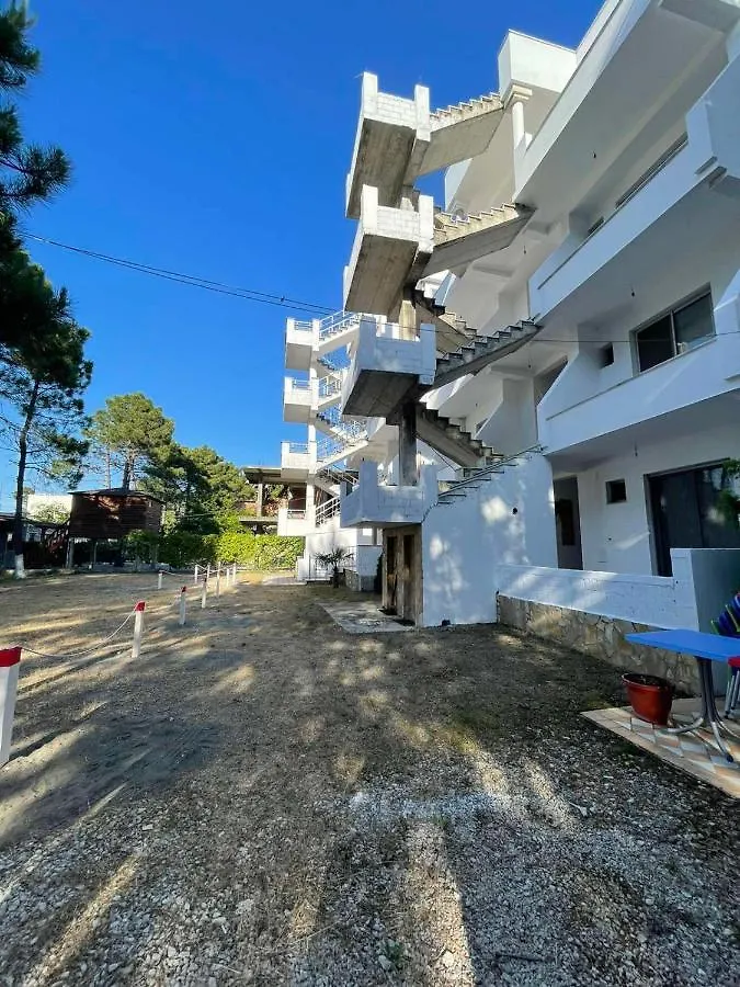 Aparthotel Vila Tufi Velipoja